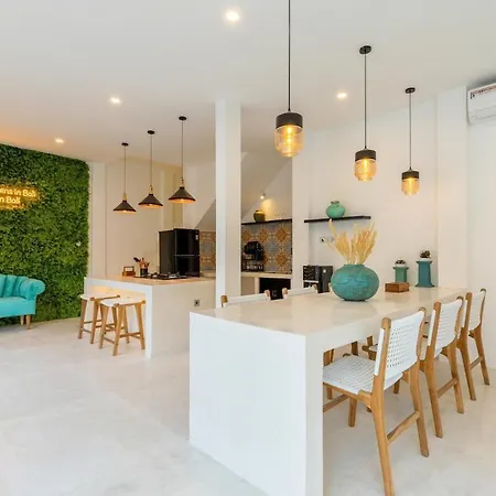 Seminyak 3Br Center City Gem